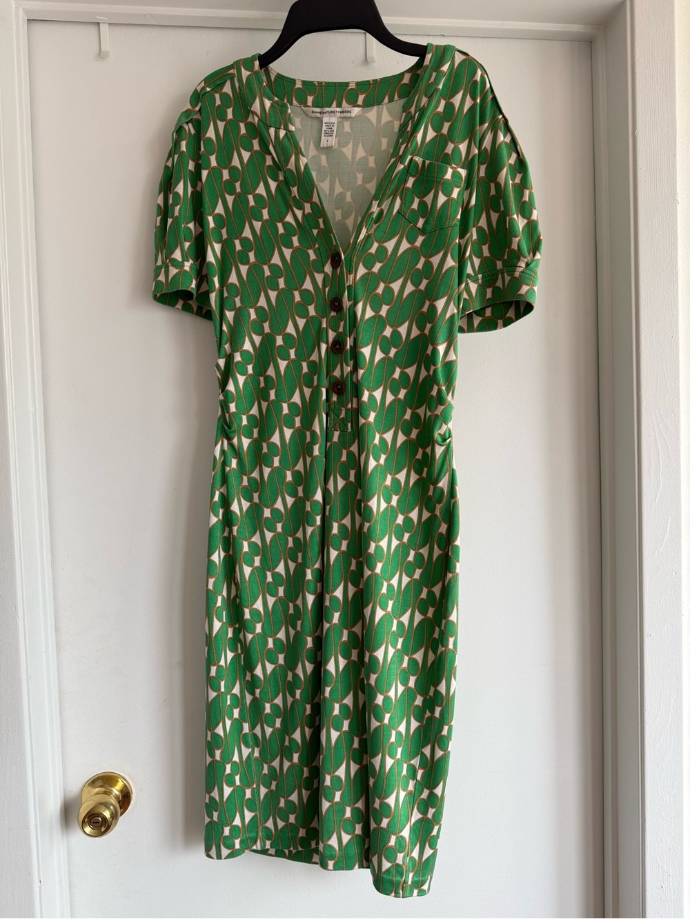 Diane von Furstenberg Green Silk Jersey Dress Button-Front Dress 6